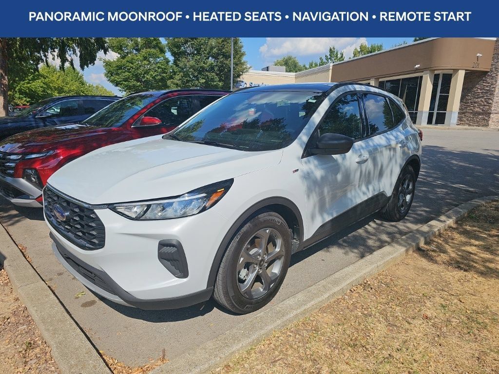 Used 2025 Ford Escape ST-Line w/ Equipment Group 301A FWD image 1