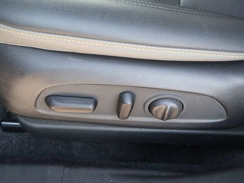 Used 2024 Chevrolet Trax ACTIV w/ Sunroof Package FWD image 12