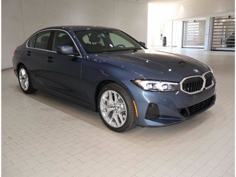 Used 2026 BMW 330i Sedan w/ Convenience Package RWD image 8