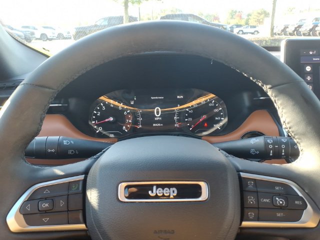 Certified 2024 Jeep Compass Limited AWD/4WD image 18