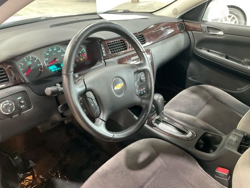 Used 2013 Chevrolet Impala LT image 31