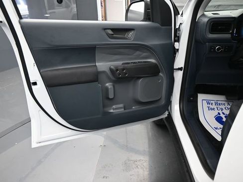 New 2025 Ford Maverick XL image 9