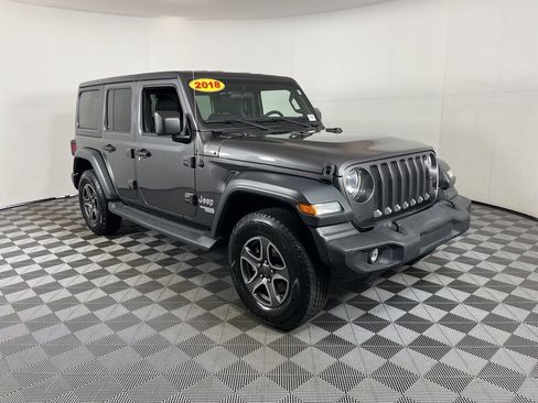 Used 2018 Jeep Wrangler Unlimited Sport S image 17
