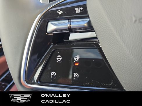 New 2026 Cadillac Optiq Luxury 2 w/ LPO, Floor Liner Package image 16