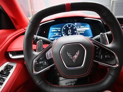 Used 2023 Chevrolet Corvette Stingray Premium Conv w/ Z51 Performance Package RWD image 8