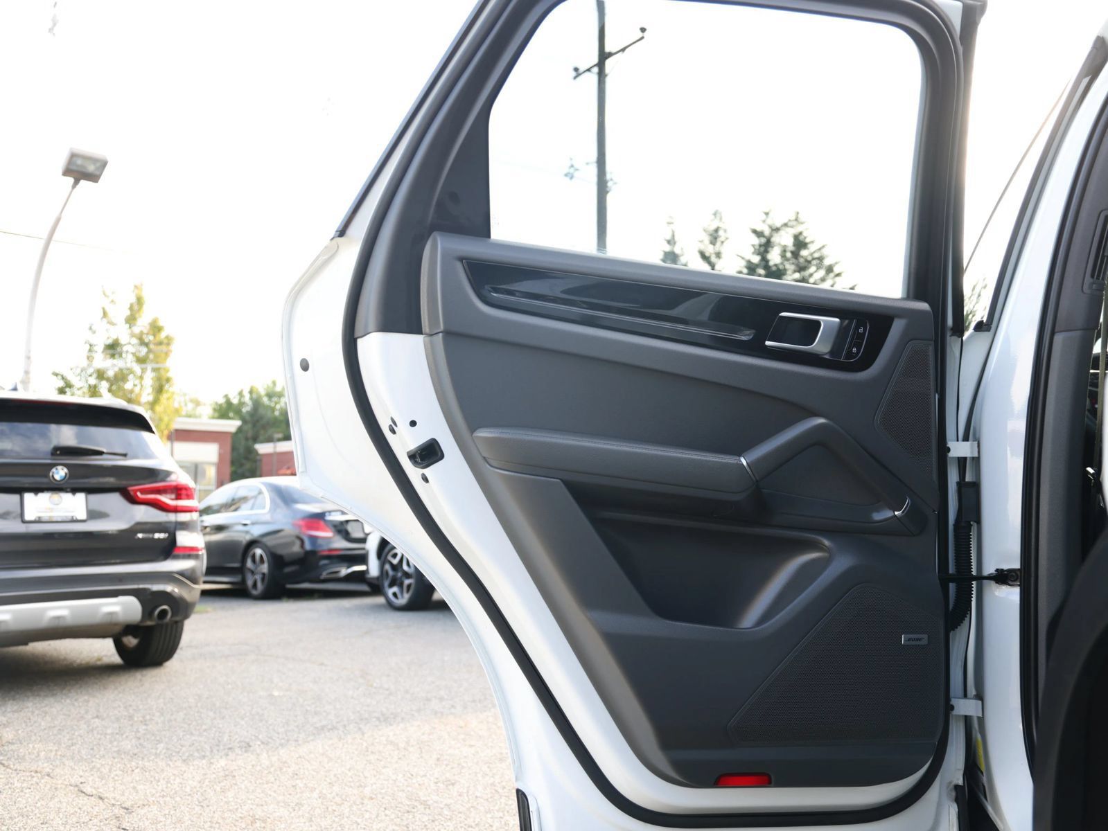 Used 2019 Porsche Cayenne AWD/4WD image 22