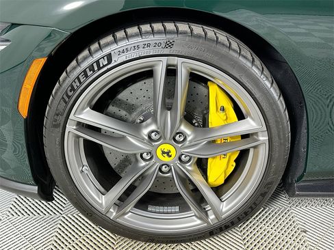 Used 2025 Ferrari Roma Spider image 29