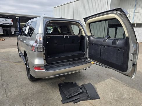 Used 2020 Lexus GX 460 Premium image 44