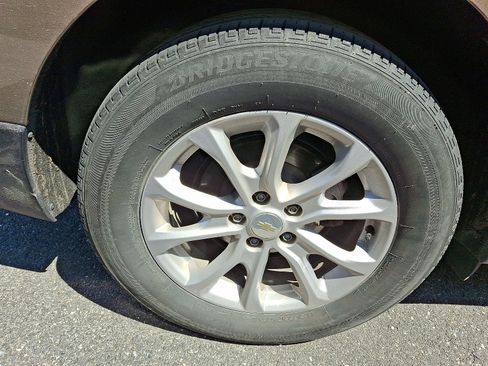 Used 2018 Chevrolet Equinox LS image 7