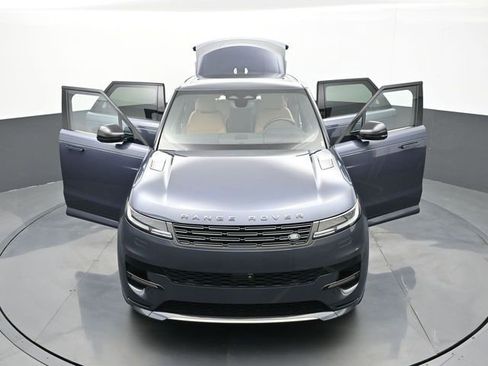 Used 2025 Land Rover Range Rover Sport Dynamic SE image 31