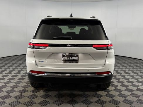 Certified 2023 Jeep Grand Cherokee 4WD 4xe w/ Luxury Tech Group II image 8
