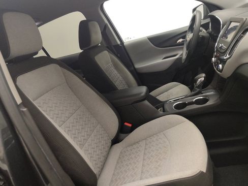 Used 2022 Chevrolet Equinox LS w/ LS Convenience Package image 21