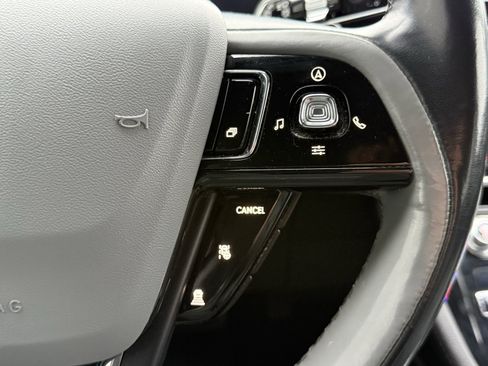 Used 2020 Lincoln Corsair Reserve w/ Equipment Group 201A image 20