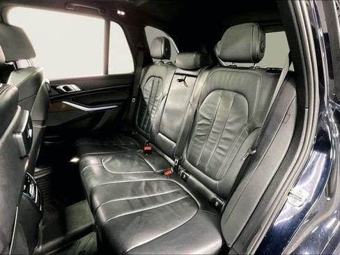 Used 2020 BMW X5 M50i w/ Premium Package image 23