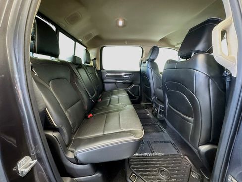 Used 2019 RAM 1500 Laramie w/ Off Road Group image 17