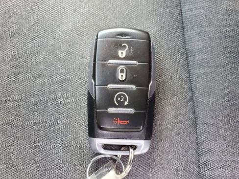 Used 2021 RAM 1500 Big Horn AWD/4WD image 37