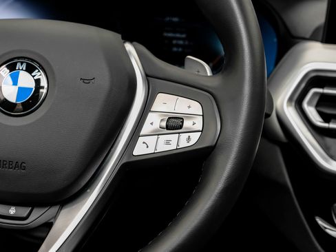 Used 2025 BMW X4 xDrive30i image 21