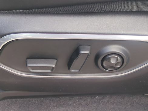 Used 2023 Jeep Wagoneer Series III w/ Preferred Equipment Group image 22