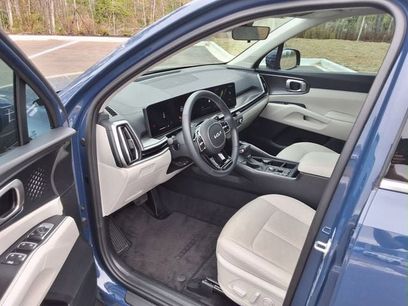 Used 2025 Kia Sorento S w/ Panoramic Sunroof Package