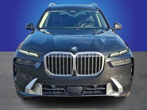 Used 2023 BMW X7 xDrive40i AWD/4WD image 2