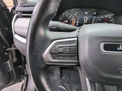 Used 2022 Jeep Compass Latitude AWD/4WD image 21