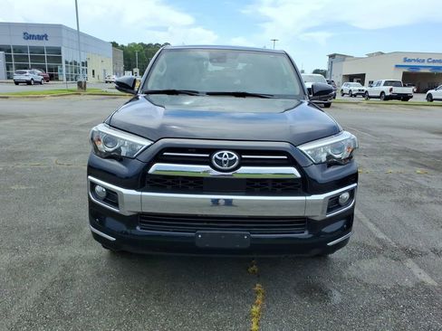 Used 2020 Toyota 4Runner Limited AWD/4WD image 2
