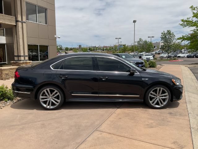 Used 2017 Volkswagen Passat 1.8T R-Line FWD image 10