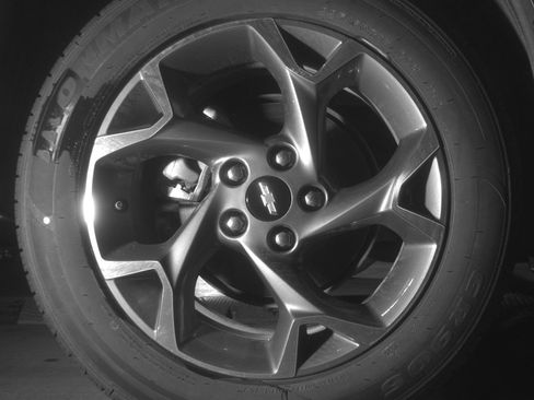 Used 2025 Chevrolet Trax LT FWD image 15