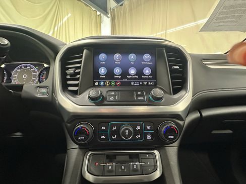 Used 2023 GMC Acadia SLT w/ Elevation Edition AWD/4WD image 34