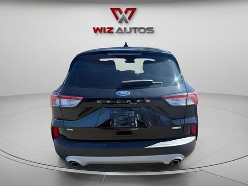Used 2020 Ford Escape SE image 6