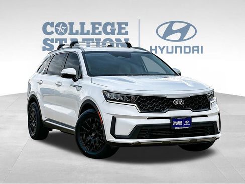 Used 2021 Kia Sorento S image 3