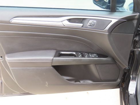 Used 2014 Ford Fusion Titanium FWD image 24