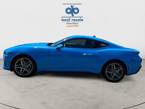 Used 2026 Ford Mustang Coupe RWD image 3