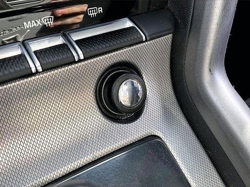 Used 2015 Jaguar F-TYPE Convertible image 30