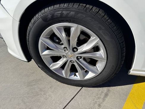 Used 2023 Chevrolet Malibu LT image 18