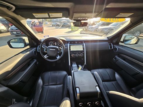 Used 2019 Land Rover Discovery HSE image 7