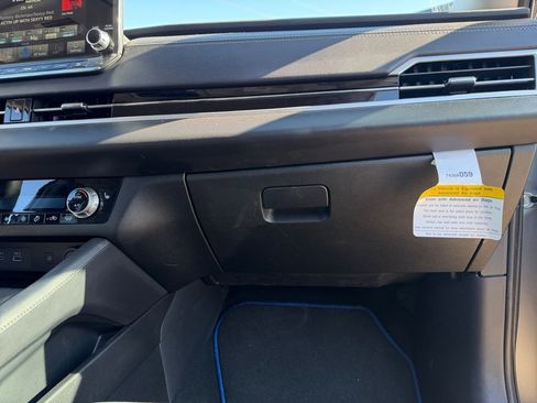 Used 2024 Mitsubishi Outlander SE image 23