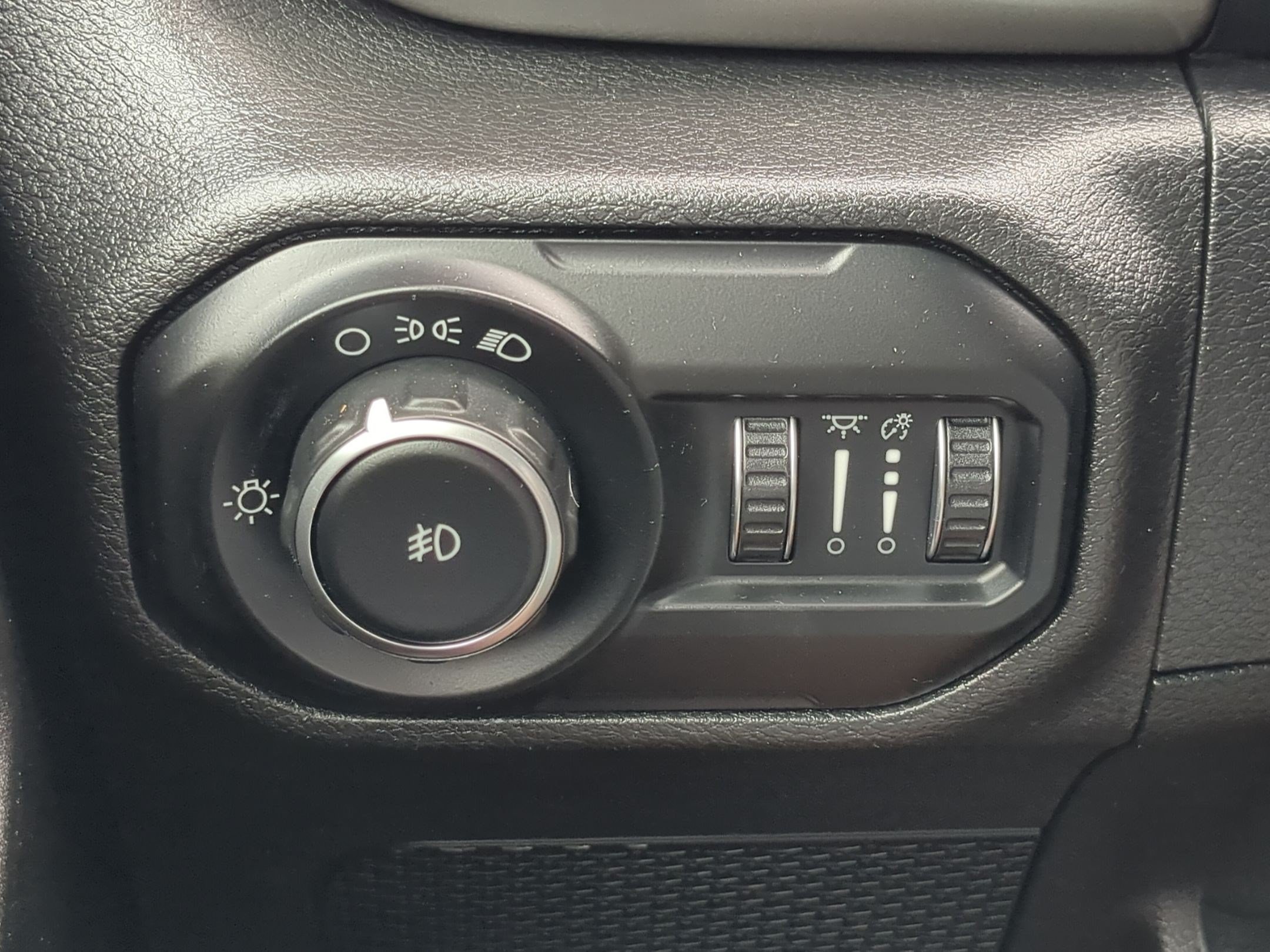 Used 2021 Jeep Wrangler Unlimited Sport AWD/4WD image 18