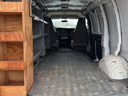 Used 2021 Chevrolet Express 2500 w/ Driver Convenience Package image 16