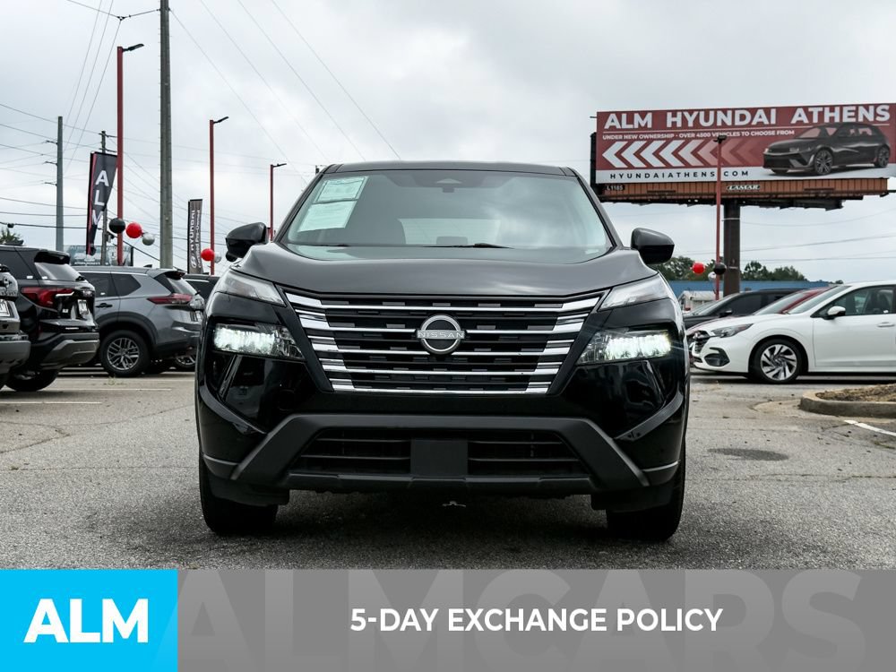 Used 2024 Nissan Rogue SV FWD image 3