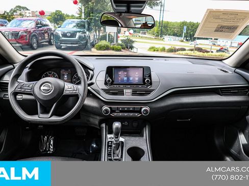 Used 2024 Nissan Altima 2.5 S FWD image 22