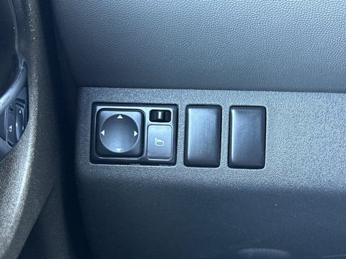 Used 2015 Nissan Xterra S w/ Value Package RWD image 28