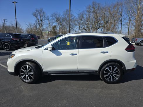 Used 2018 Nissan Rogue SL w/ Premium Package image 20