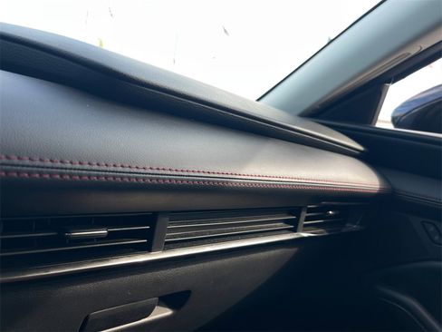 Used 2025 MAZDA MAZDA3 s image 18