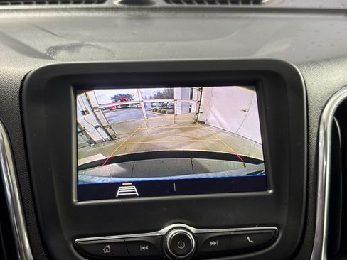 Used 2020 Chevrolet Equinox LT FWD image 20