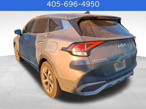 Used 2023 Kia Sportage EX image 3