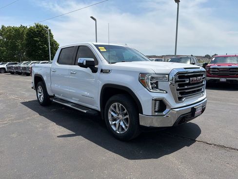 Used 2021 GMC Sierra 1500 SLT AWD/4WD image 3
