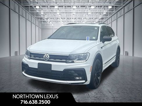 Used 2021 Volkswagen Tiguan SE R-Line AWD/4WD image 1