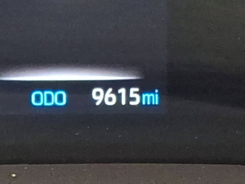 Certified 2024 Toyota Sienna XLE image 13