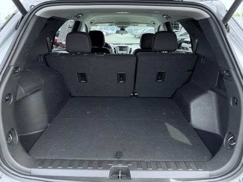 Used 2023 Chevrolet Equinox LT AWD/4WD image 10